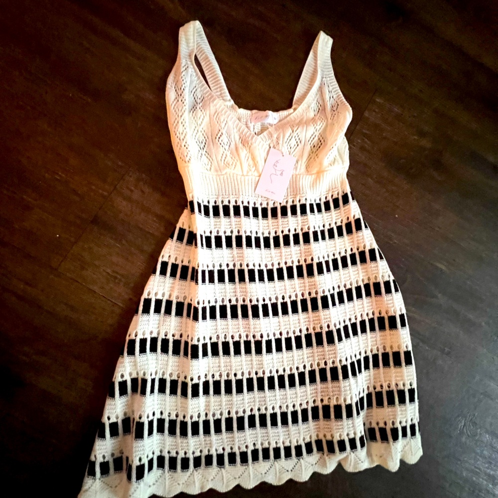 White and black knit mini dress NWT never worn